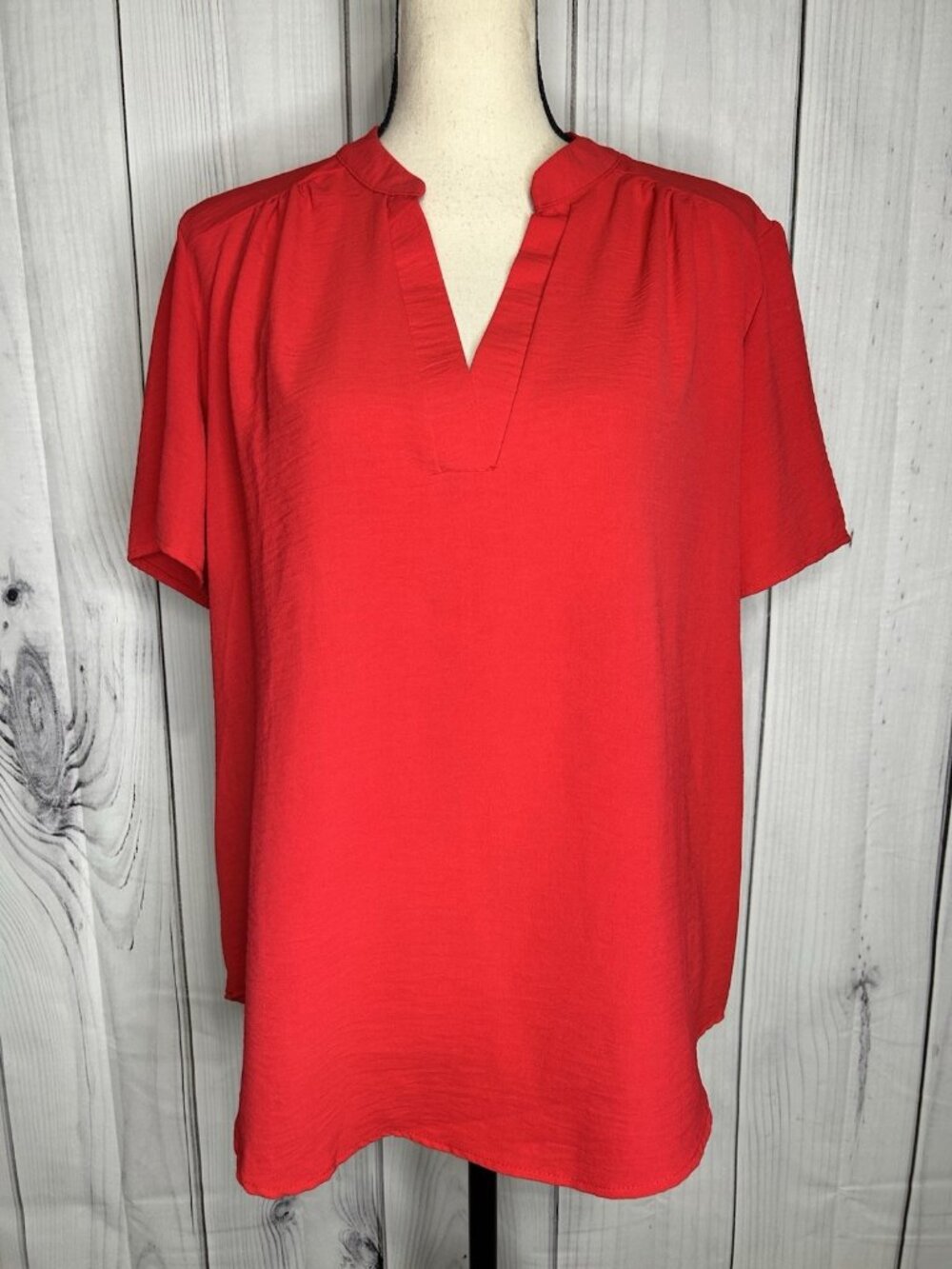 Entro Womens Sz Large Red V-Neck Short Sleeve Blouse Top